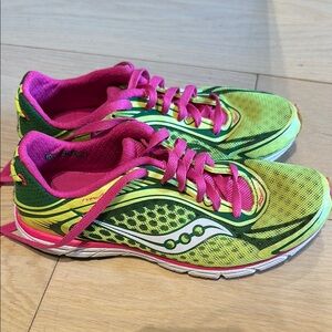 Saucony Type A5 racing shoes—barely worn!